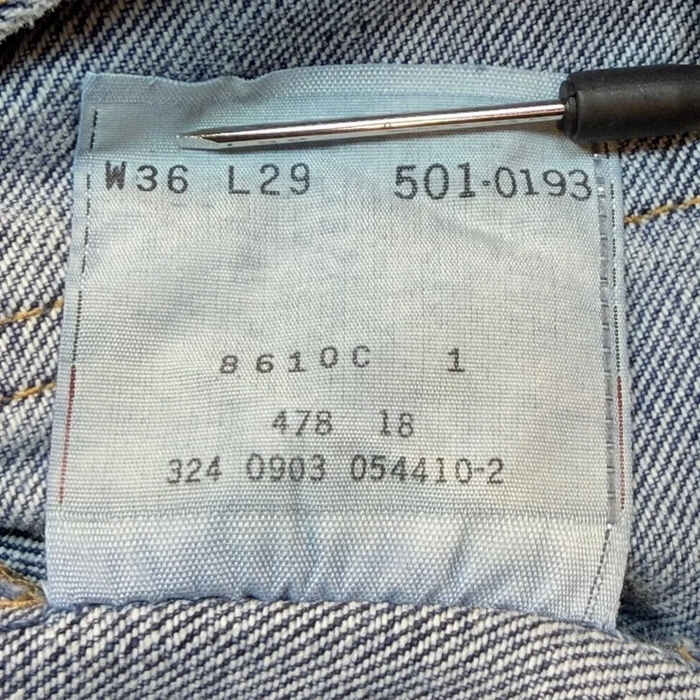 Levi's 501 Original Fit Jeans Men's 36x29 Button Fly Light Wash Denim Y2K 2003